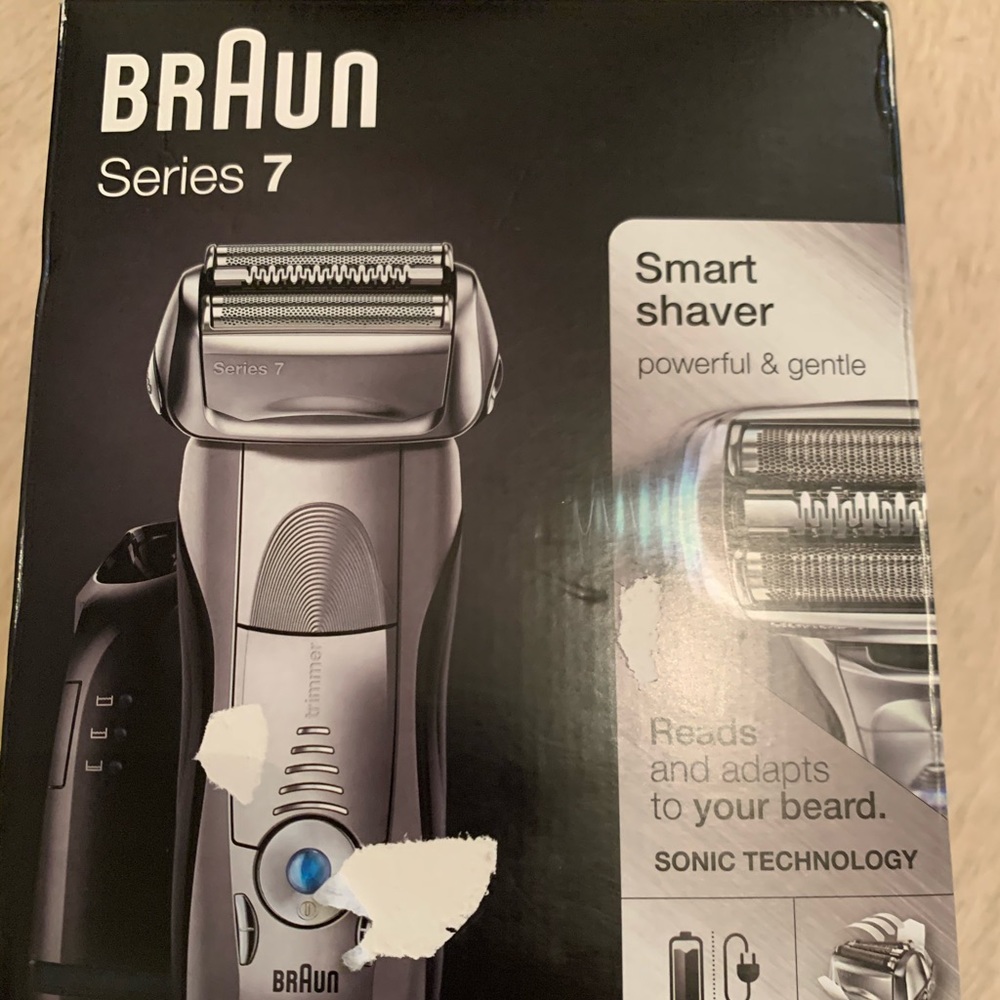 Braun series 7 shaver / razor